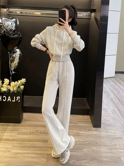 Salt style casual sports suit for women, autumn style, slimming and age-reducing short hooded sweatshirt, wide-leg pants two-piece set