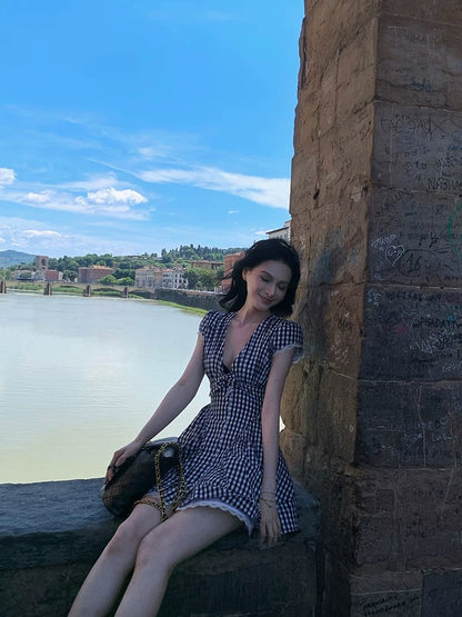 Lienni2025 summer new style temperament retro waist slimming plaid splicing lace short-sleeved dress for women