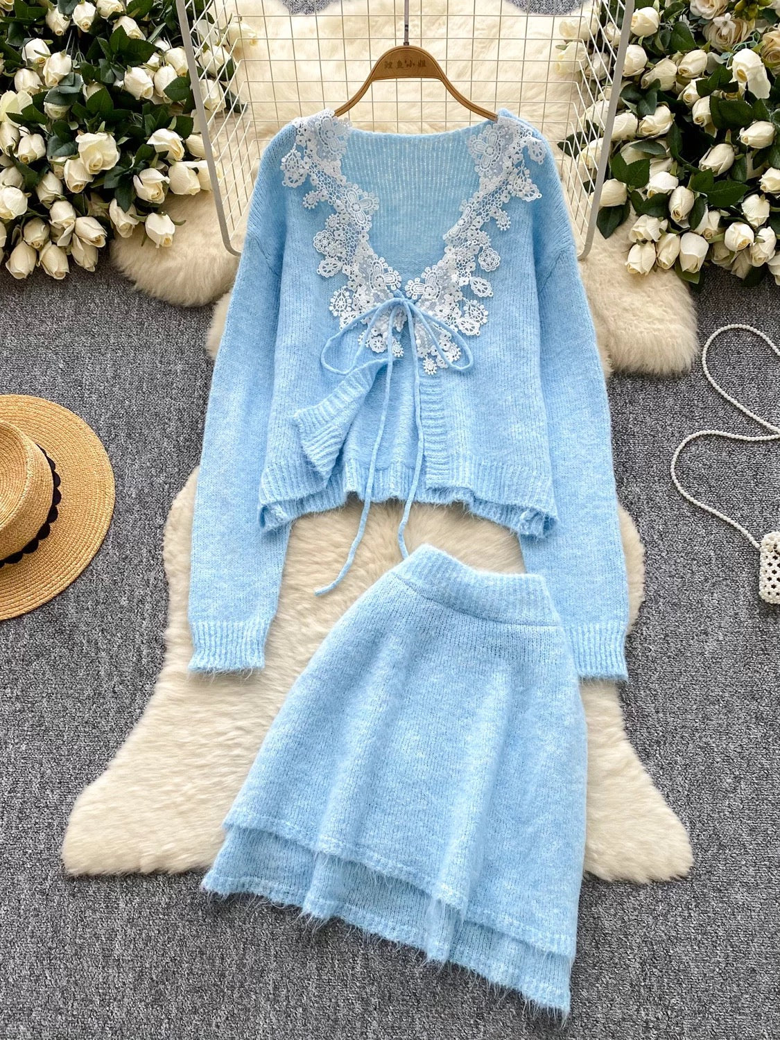 Temperament two-piece suit for women in autumn, gentle style, lace stitching, long-sleeved knitted cardigan, sweet high-waisted skirt