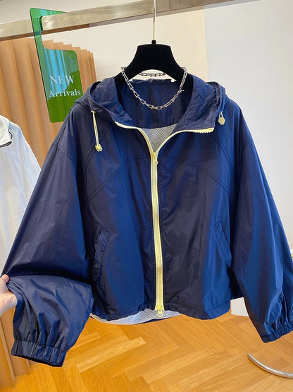 High-grade long-sleeved hooded sun protection clothing for women in summer 2025 new loose and fashionable lightweight jacket tops
