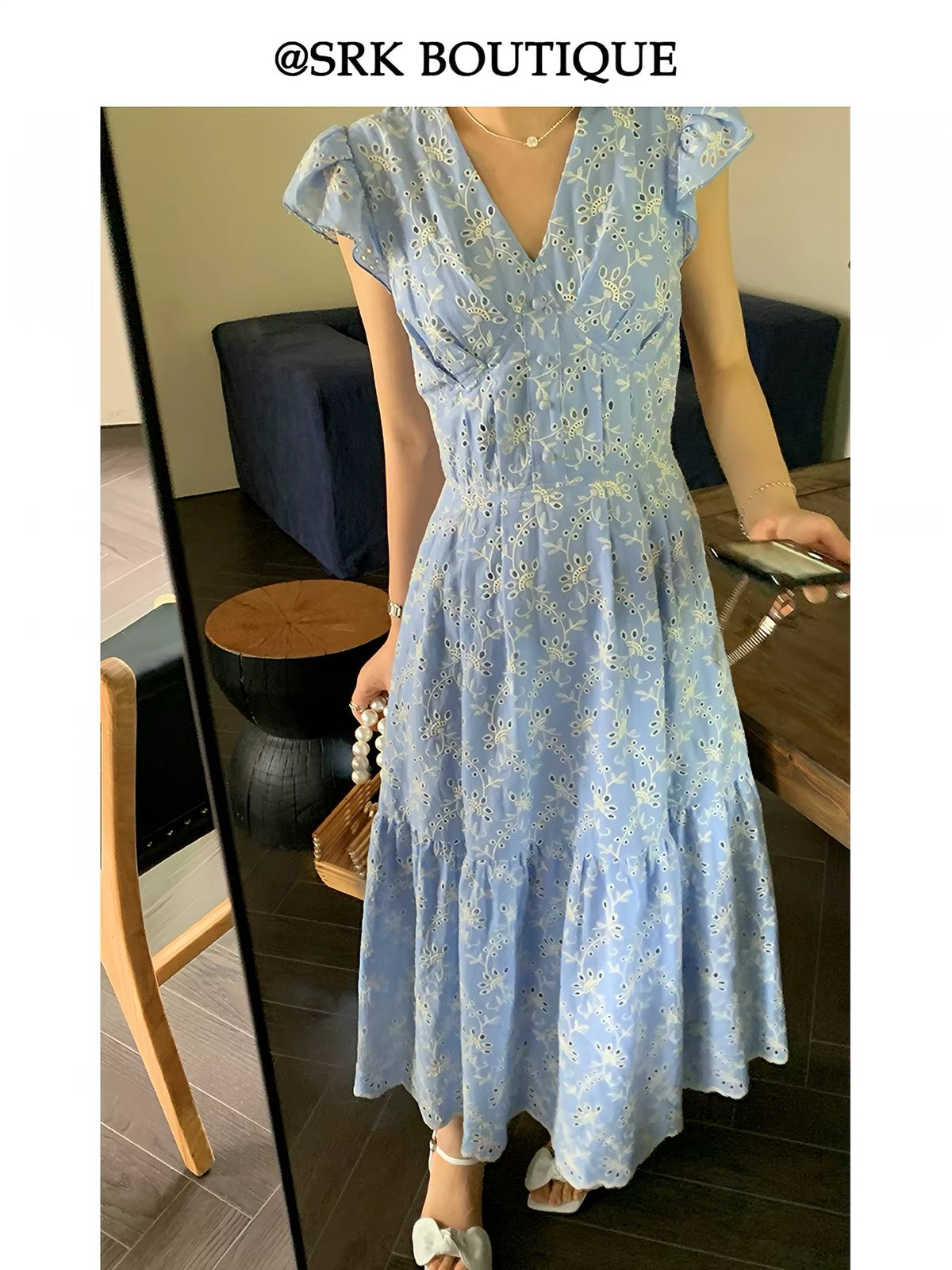 SRK French-style blue dress featuring elegant, unique, and slimming waist-cinching tailoring with delicate bellflower embroidery—a stylish new midi-length piece for the summer season.