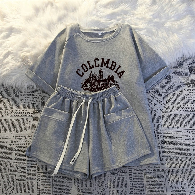 Short-sleeved shorts casual two-piece suit for women 2024 summer new fashion age-reducing running sportswear loose and comfortable