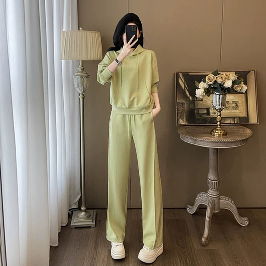 Black sports and leisure suit for women spring and autumn 2024 new fashion age-reducing style hooded sweatshirt and trousers two-piece set