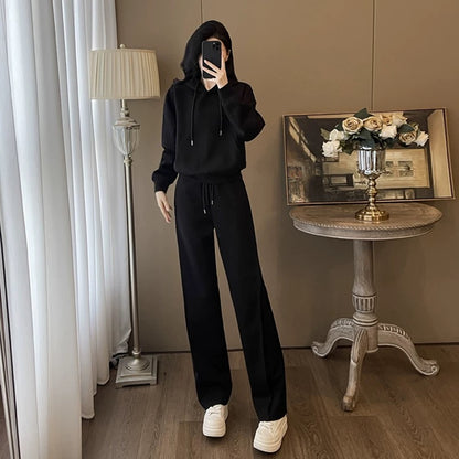 Black sports and leisure suit for women spring and autumn 2024 new fashion age-reducing style hooded sweatshirt and trousers two-piece set