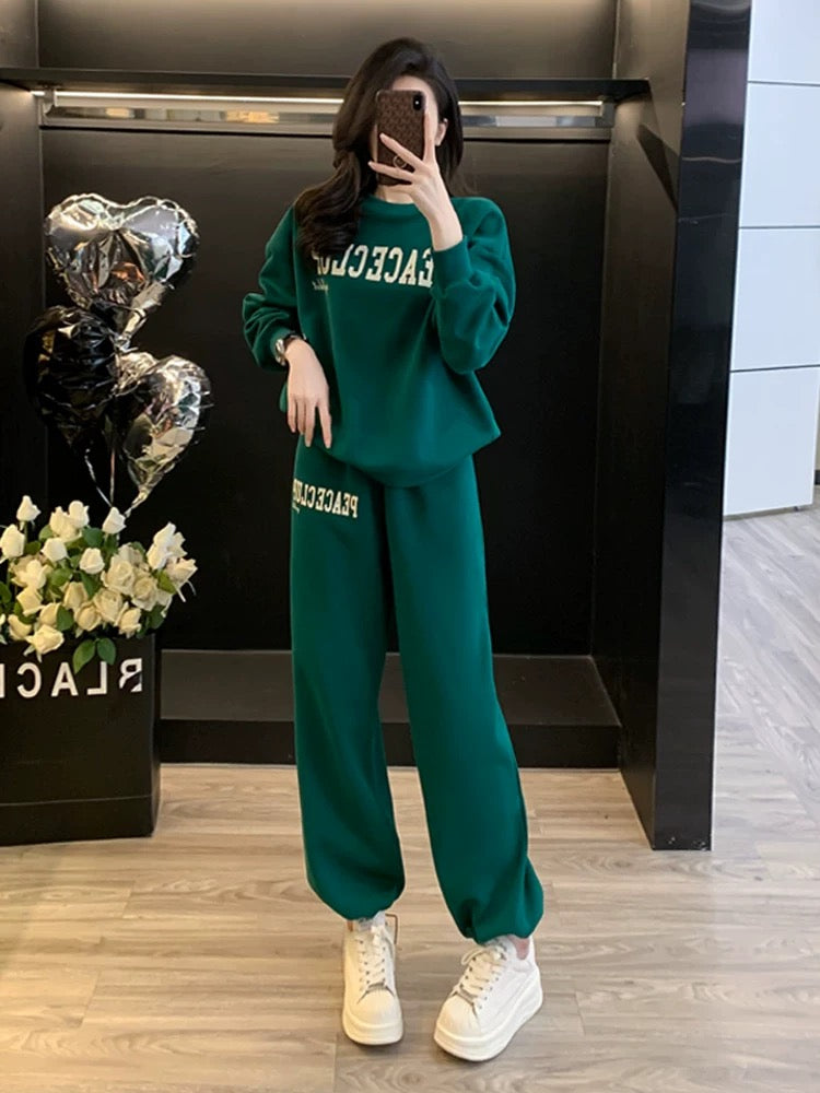 Internet celebrity street sports and leisure suit for women in spring and autumn, loose, slim, fashionable and age-reducing sweatshirt, leggings and sweatpants two-piece set