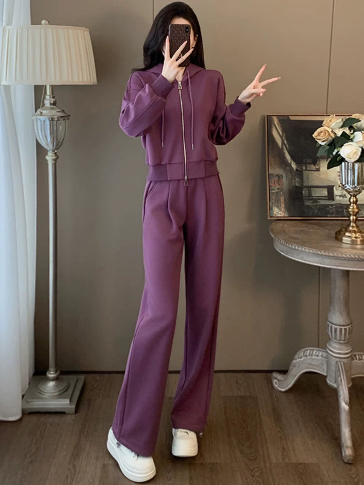 Small taller casual sports suit for women, new autumn fashion, age-reducing hooded jacket, wide-leg pants two-piece set