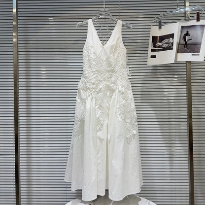 Popular online style, 2026 Spring New French Elegant V-neck Crochet Lace Patchwork Long Vest Dress