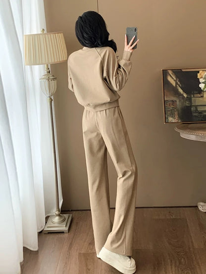Khaki sports and leisure suit for women in spring and autumn, fashionable, high-end sweatshirt, straight pants, two-piece set, slimming