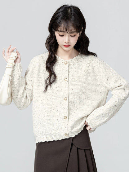Beige round neck knitted cardigan women's spring and autumn 2025 autumn new design flower sweater jacket short top
