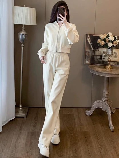 Internet celebrity same style casual sports suit for women 2024 autumn style apricot color short jacket top wide leg pants two-piece set