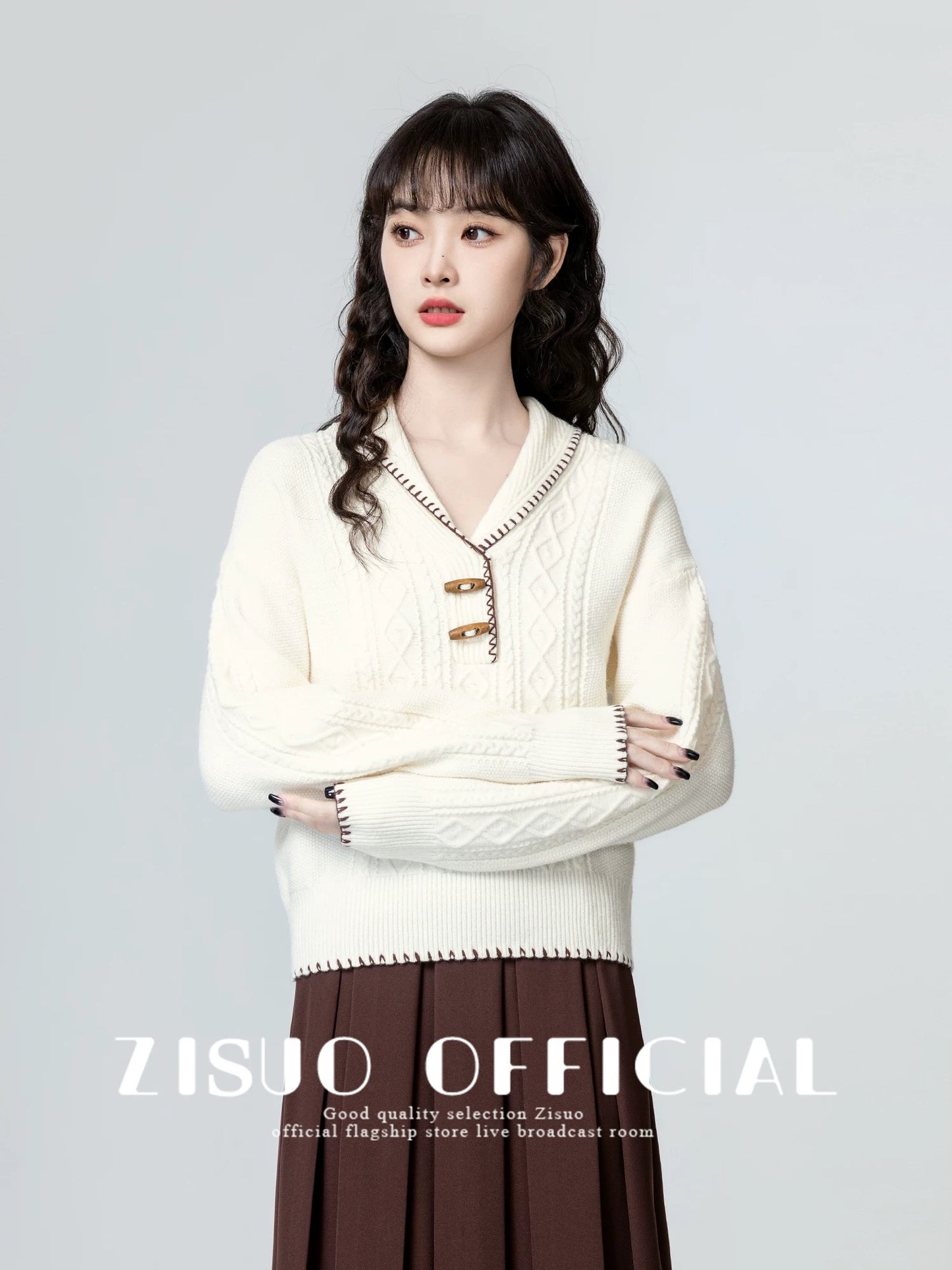 Apricot horn button lapel sweater women 2025 spring and autumn new design loose thickened knitted sweater short top