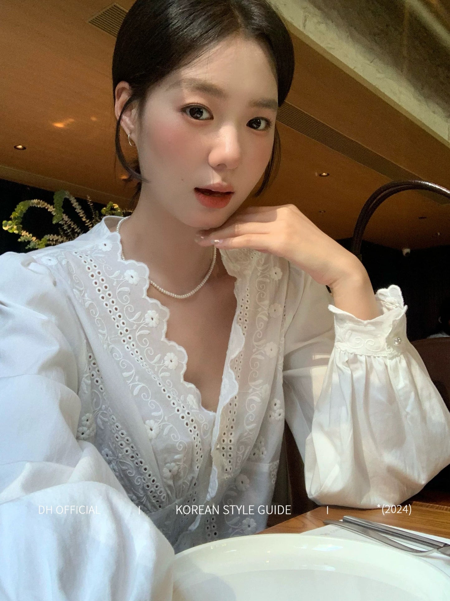 DH OFFICIAL Large Flower [Jasmine Tea] French First Love Shirt Exquisite V-neck Embroidered Long Sleeve Temperament