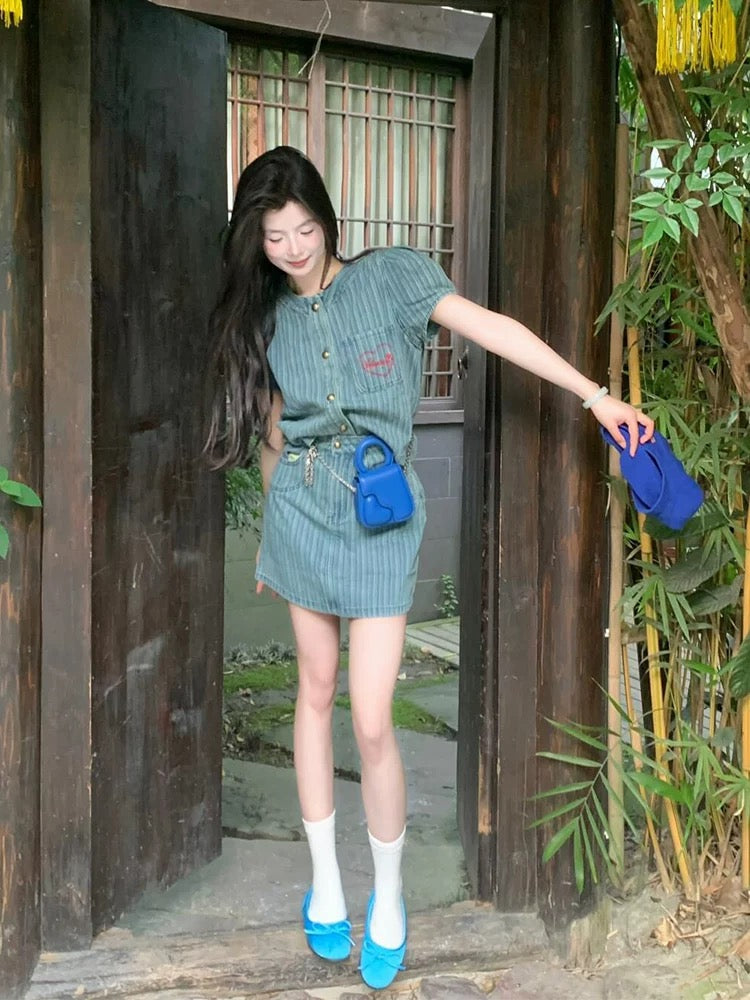 Summer outfit with a whole set of fashionable cold style salty outfit suit striped embroidered denim skirt two-piece suit