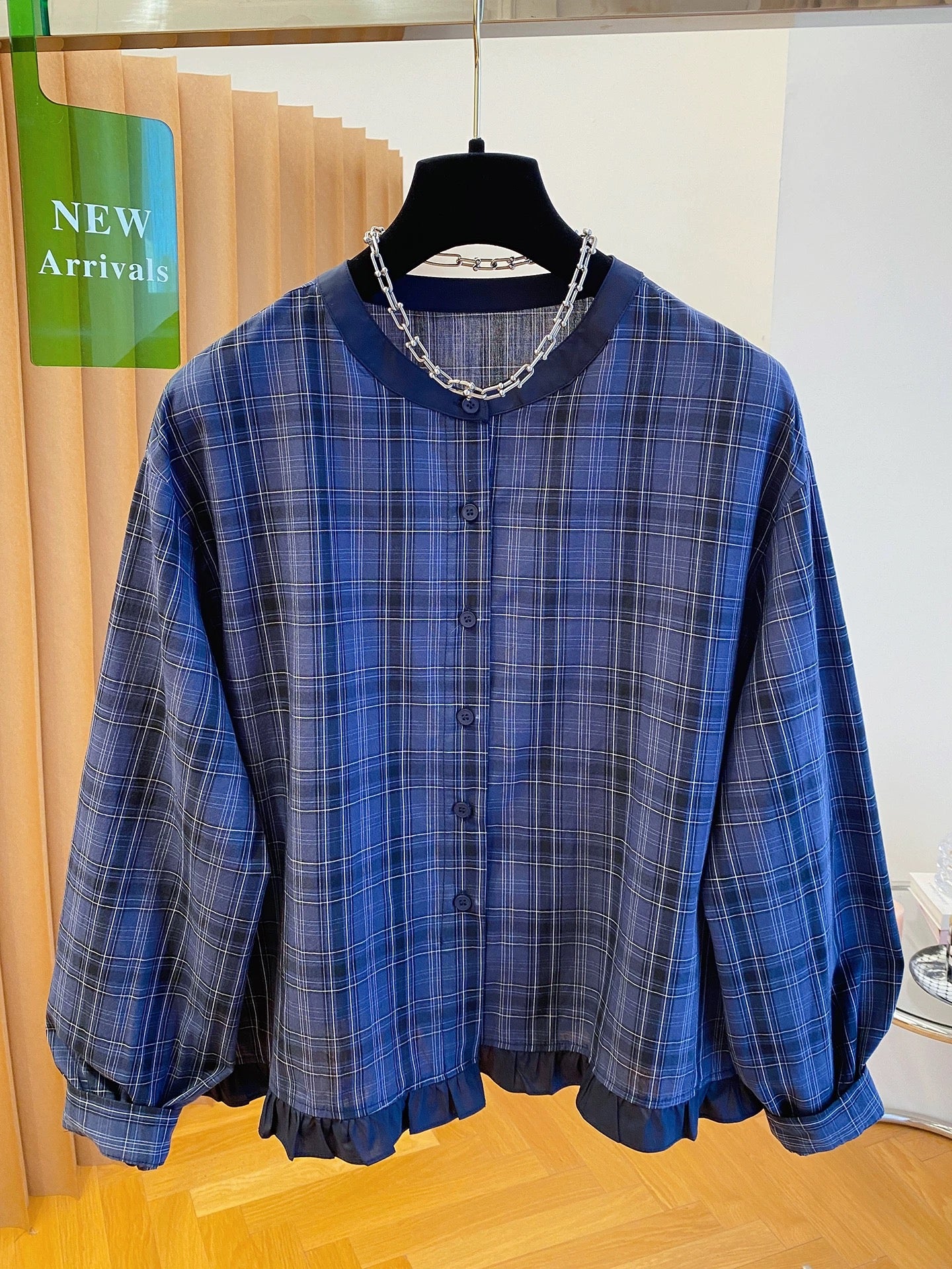 Korean blue plaid shirt women 2025 new autumn loose casual round neck wood ear super good-looking top