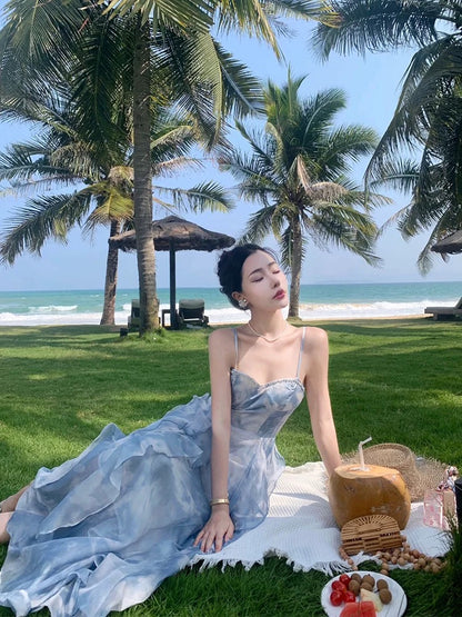 Seaside holiday leisure style temperament dress summer 2025 new style with diamond gentle high-end waist long skirt