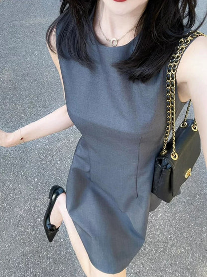 French high-end round-neck gray sleeveless vest dress for women in summer with small waist and slim temperament short skirt