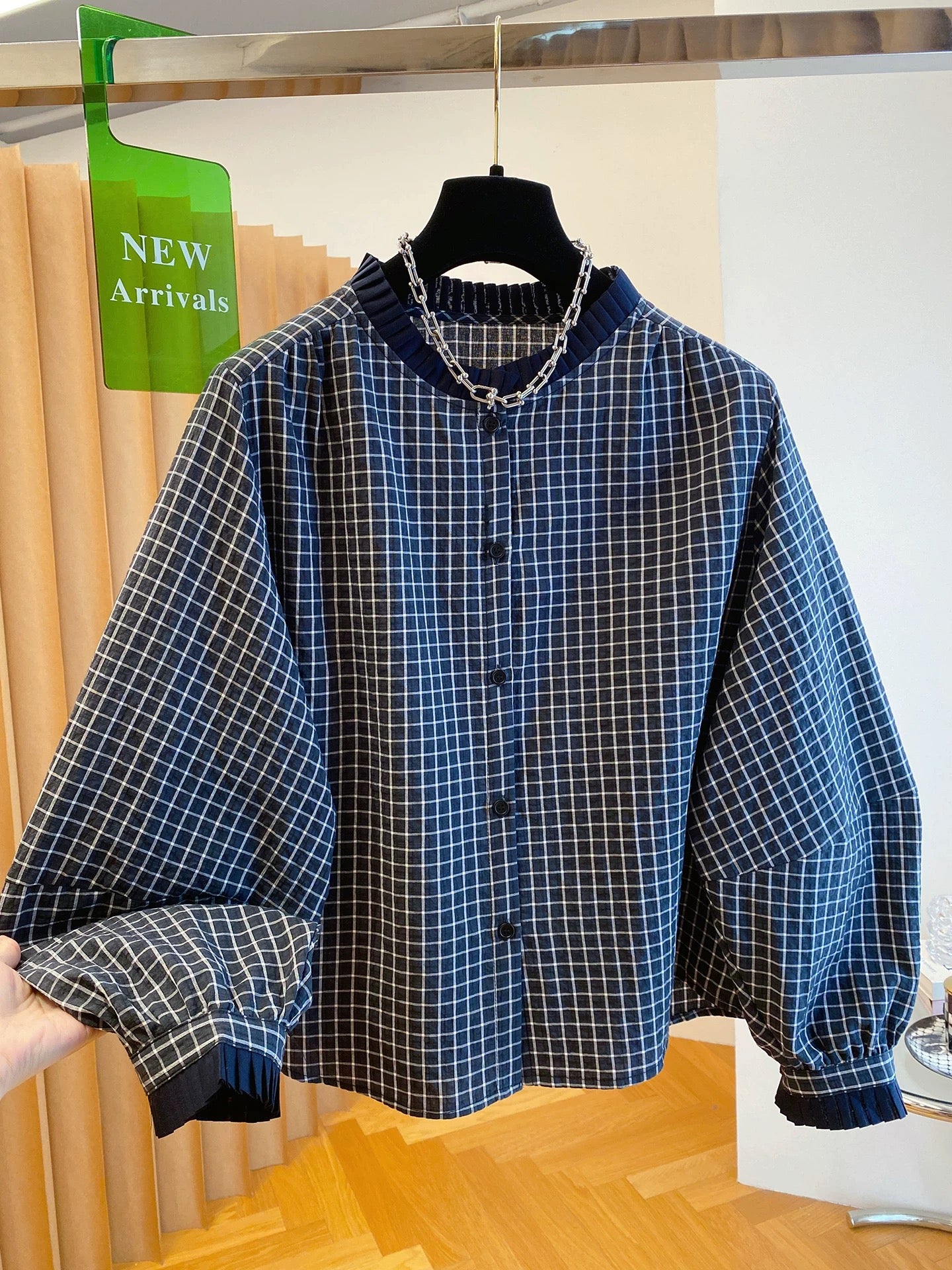 Korean style plaid shirt women's long sleeve 2025 new autumn loose sweet age-reducing wooden ear round neck top