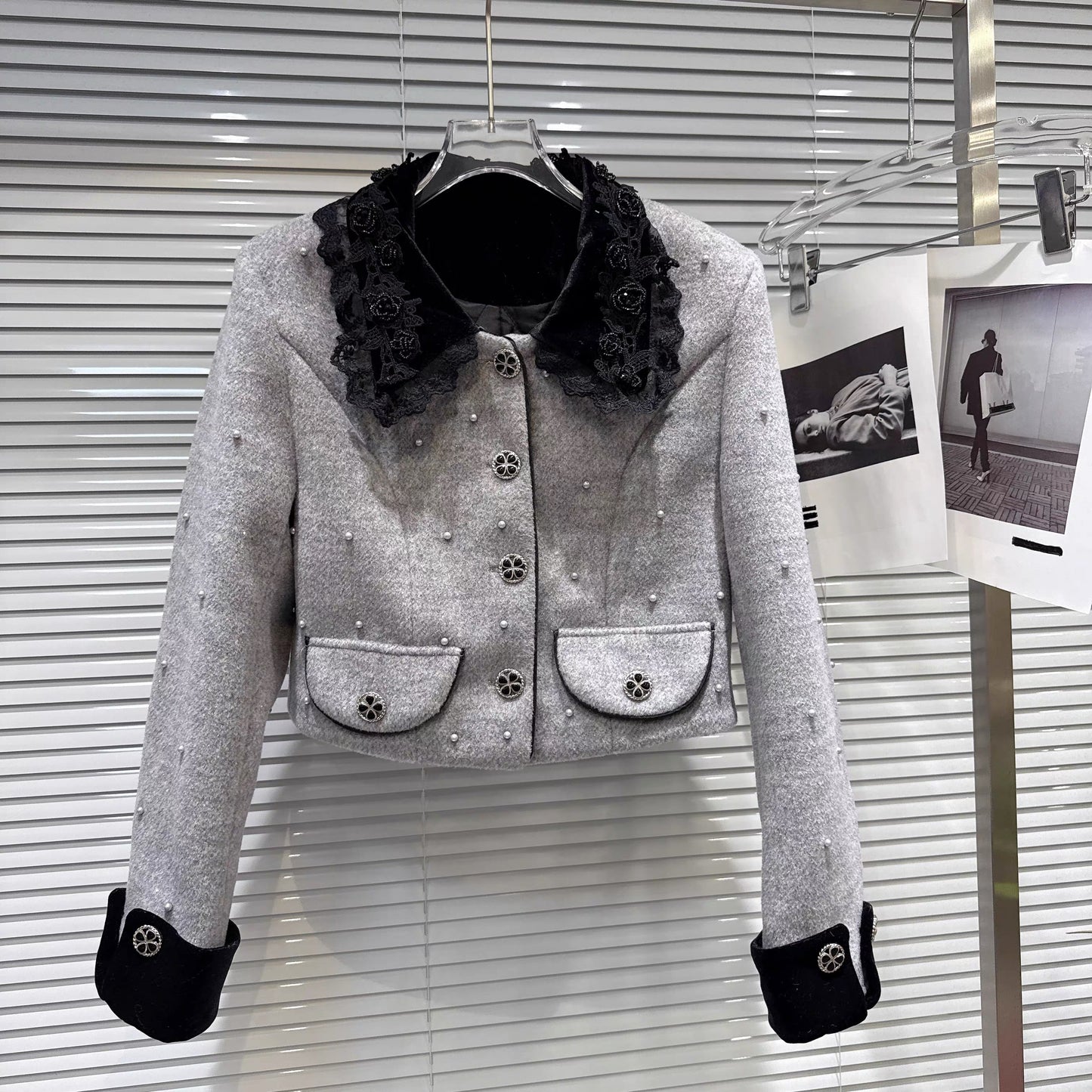 Popular online style 2025 winter new French elegant small collar beaded quilted jacket + velvet shorts set