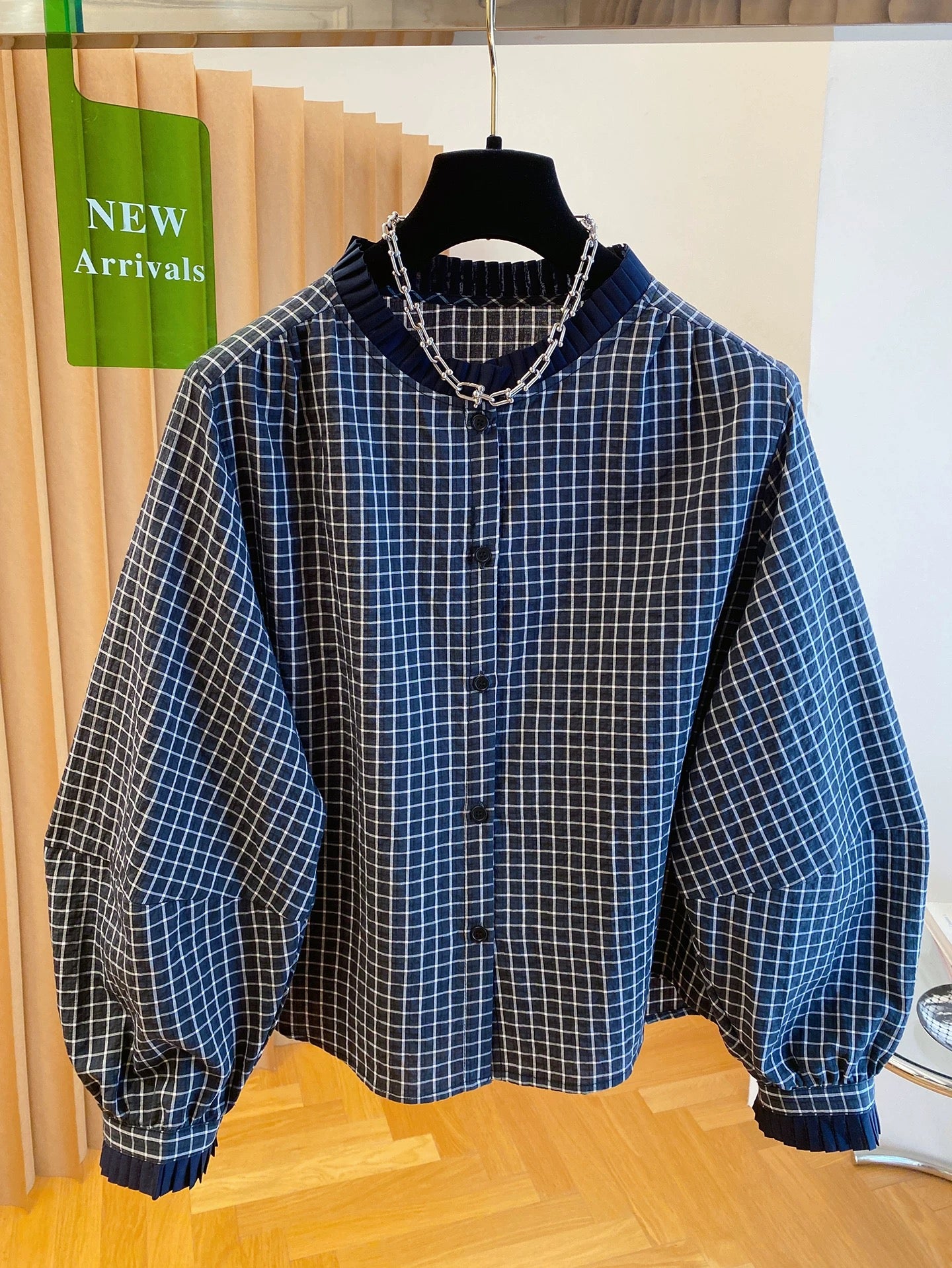 Korean style plaid shirt women's long sleeve 2025 new autumn loose sweet age-reducing wooden ear round neck top