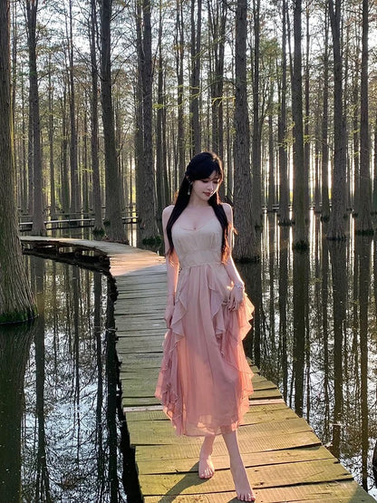 2025 summer new French holiday suspender dress small high-end gradient ruffle temperament long skirt