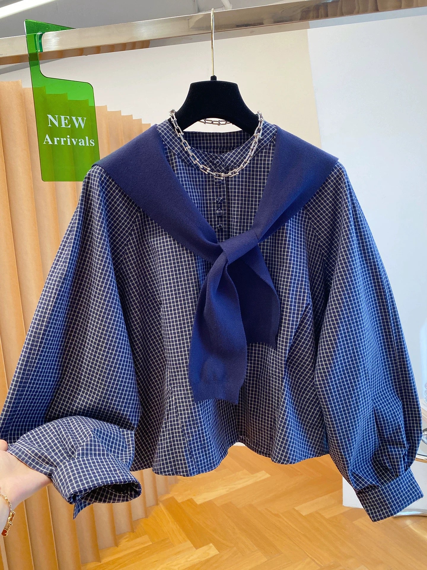 Korean plaid shirt shawl two-piece tops for women autumn 2025 new loose casual round neck super good-looking shirt