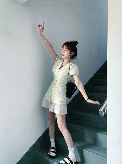 French design ruffled doll collar dress for women in summer with small waist and slimming sweet short skirt