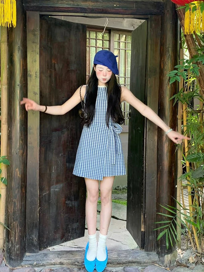 Small sleeveless plaid vest dress for women in summer with slim waist and French temperament lace-up A-line short skirt