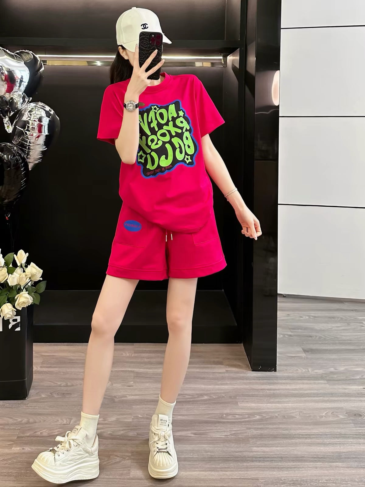 Stylish Printed Short-Sleeve Set for Women (Summer 2026) – Casual Two-Piece Outfit with Shorts; Loose, Youthful Fit; Ideal for Running or Sports.