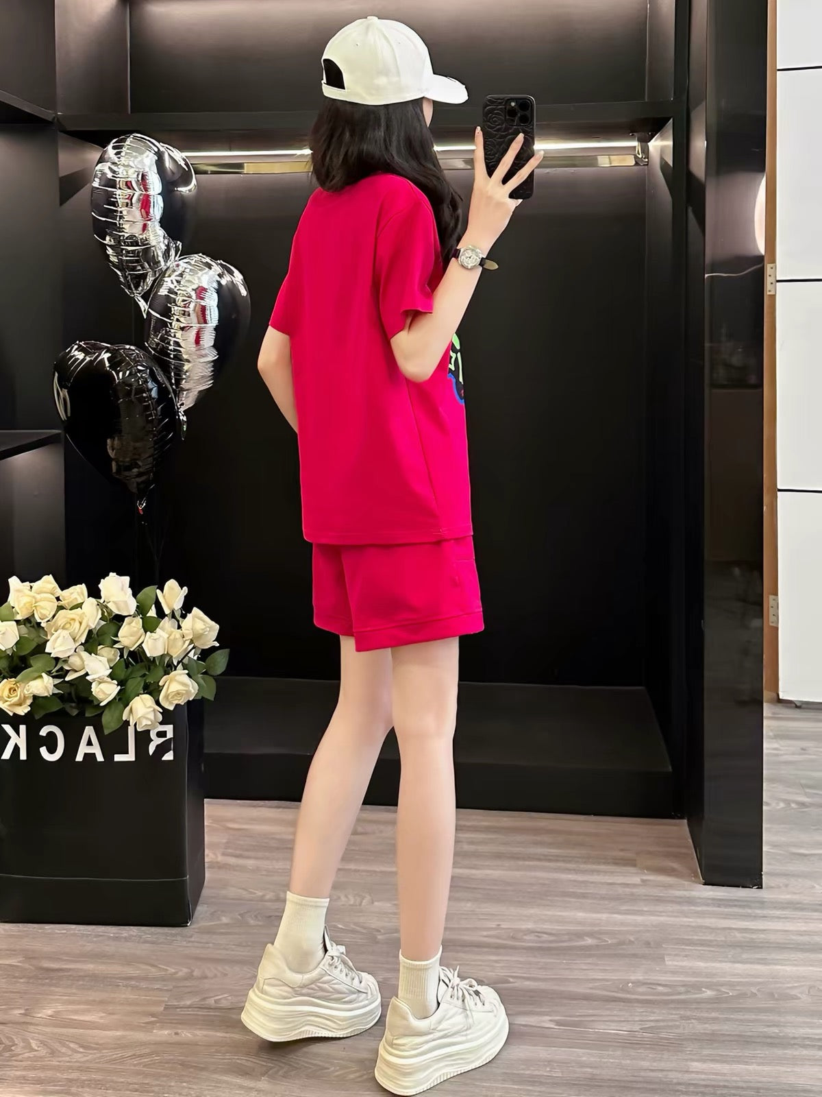 Stylish Printed Short-Sleeve Set for Women (Summer 2026) – Casual Two-Piece Outfit with Shorts; Loose, Youthful Fit; Ideal for Running or Sports.
