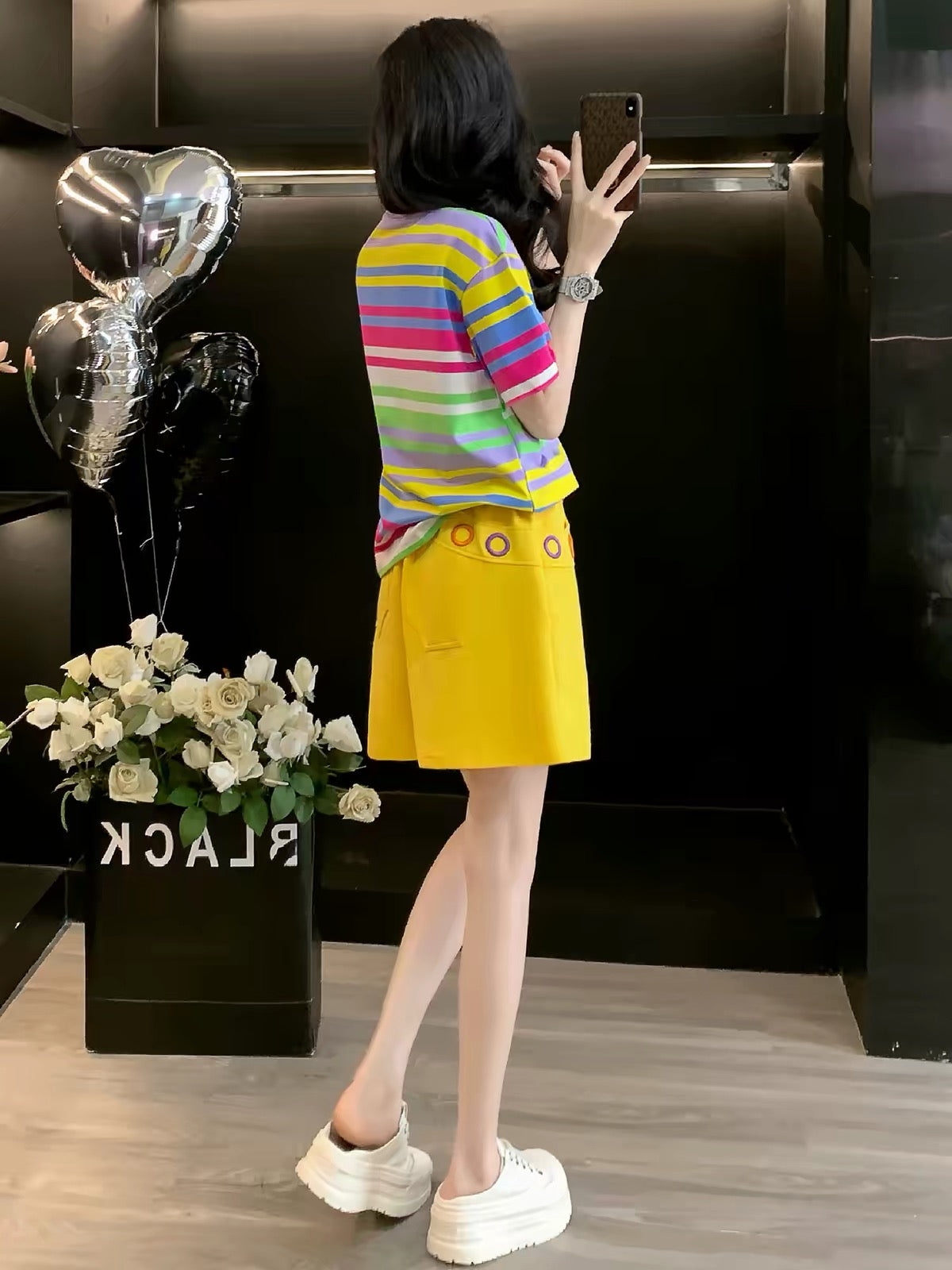 Stylish & Trendy Women's Summer Sportswear Set (2026): Striped Short-Sleeve Top & Shorts Two-Piece Outfit – Casual, Loose-Fit, and Fashionable Running Gear