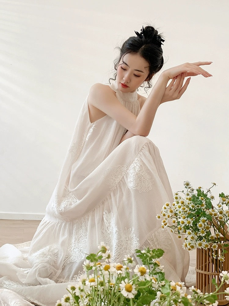 2024 Spring and Summer New French Retro Apricot Embroidered Halter Dress Sleeveless Off-The-Shoulder Large Swing Holiday Style Long Dress