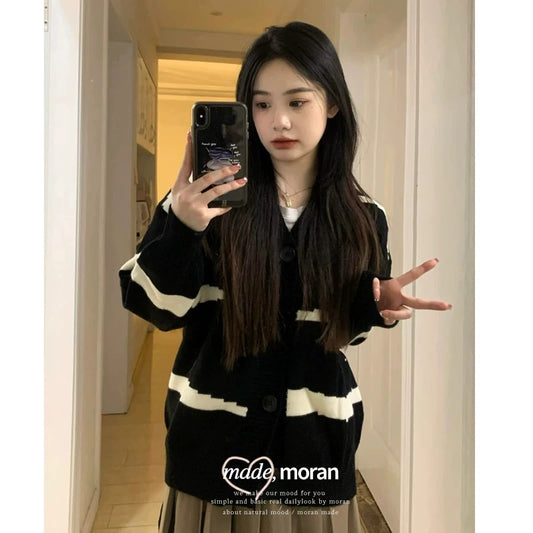 High-end artistic raw milk striped sweater jacket for women in autumn and winter soft and lazy style knitted cardigan two-piece suit skirt