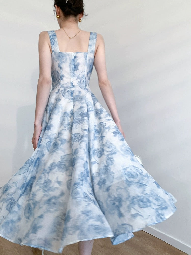 Signer Blue Mist Rose French Print Dress Women's 2024 Goddess Summer Square Neck Tea Break Beautiful Big Swing Skirt