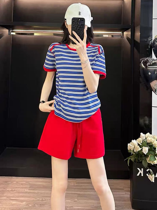 Stylish & Trendy Women's Striped Short-Sleeve Set (Summer 2026) – Casual Sporty Two-Piece Outfit with Shorts; Loose, Slimming Fit, Suitable for Running