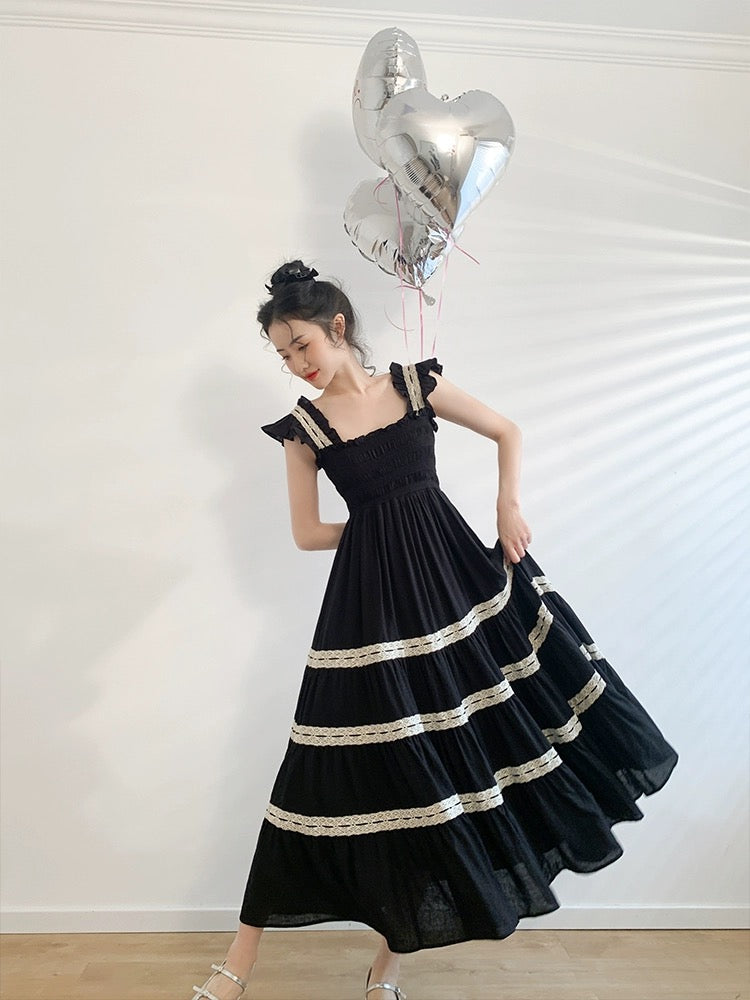 Signer 2024 spring and summer new style holiday long skirt small lace large hem skirt little black skirt slim dress for women