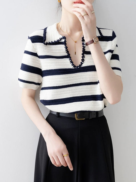 Unique and beautiful short-sleeved T-shirt for women 2025 new summer black V-neck retro striped hollow knit sweater top