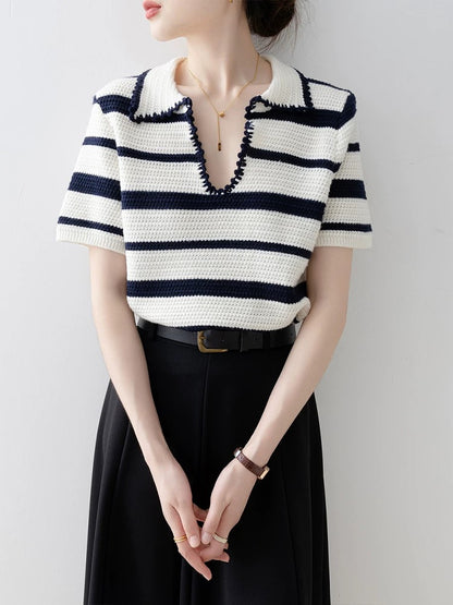 Unique and beautiful short-sleeved T-shirt for women 2025 new summer black V-neck retro striped hollow knit sweater top