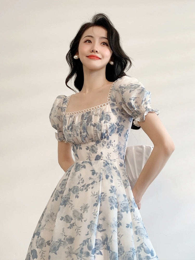 2024 Spring and Summer New French Square Neck Puff Sleeve Lace Dress Niche Design Temperament Floral Long Skirt
