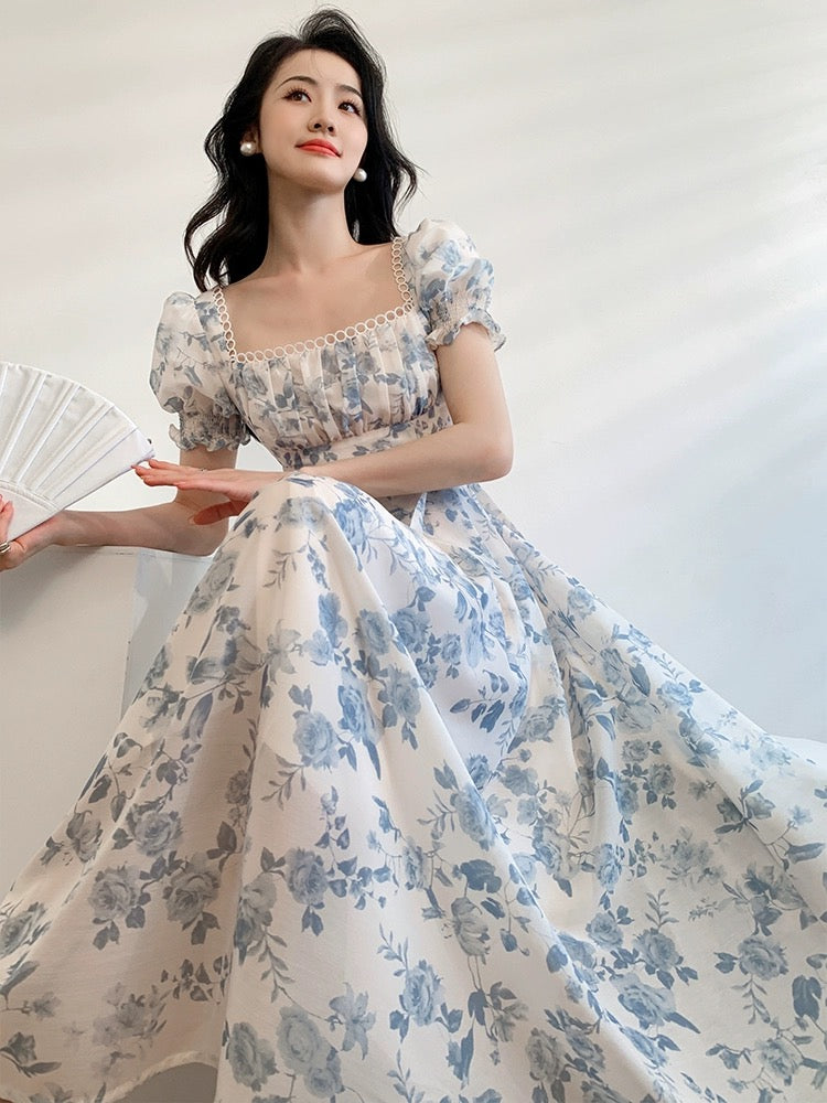 2024 Spring and Summer New French Square Neck Puff Sleeve Lace Dress Niche Design Temperament Floral Long Skirt