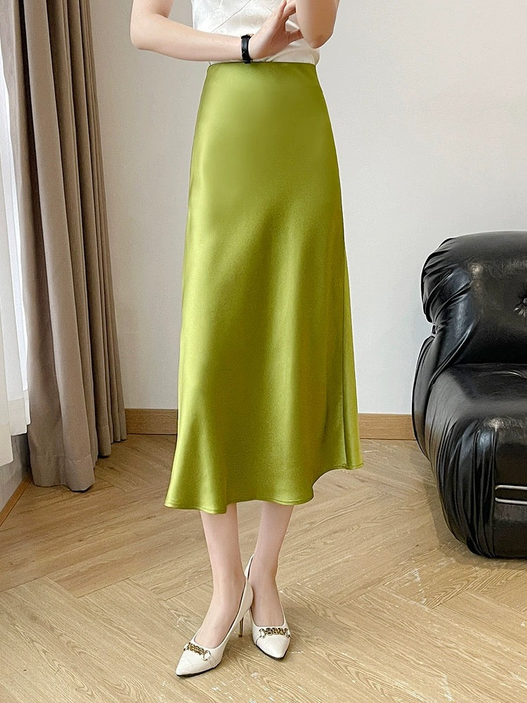 2024 New Glossy Draped Hip Slit Green Acetate Skirt for Women Summer