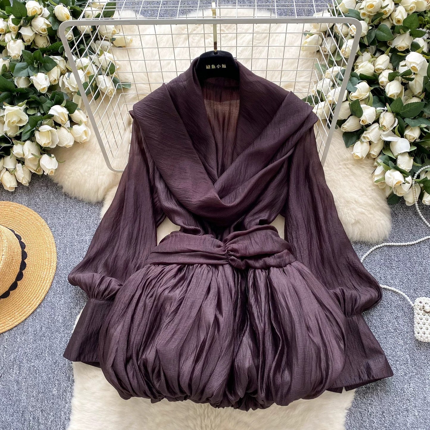 Women's halter neck ribbon draped neck long sleeve fitted waist top, 2025 autumn European and American style puffy tulip skirt