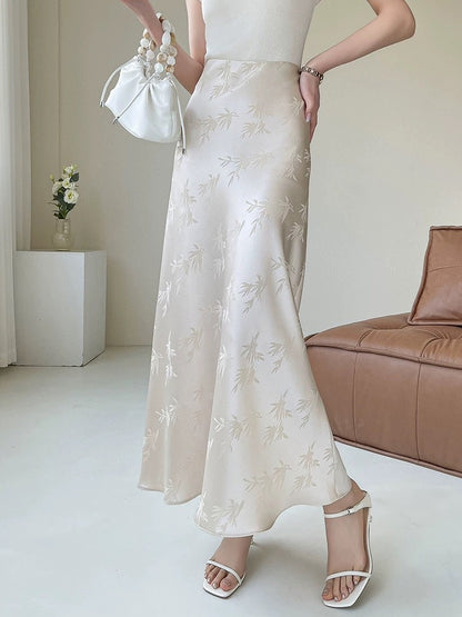 2024 Temperament Silk Imported Triacetate Satin Jacquard Fishtail White Skirt for Women Summer