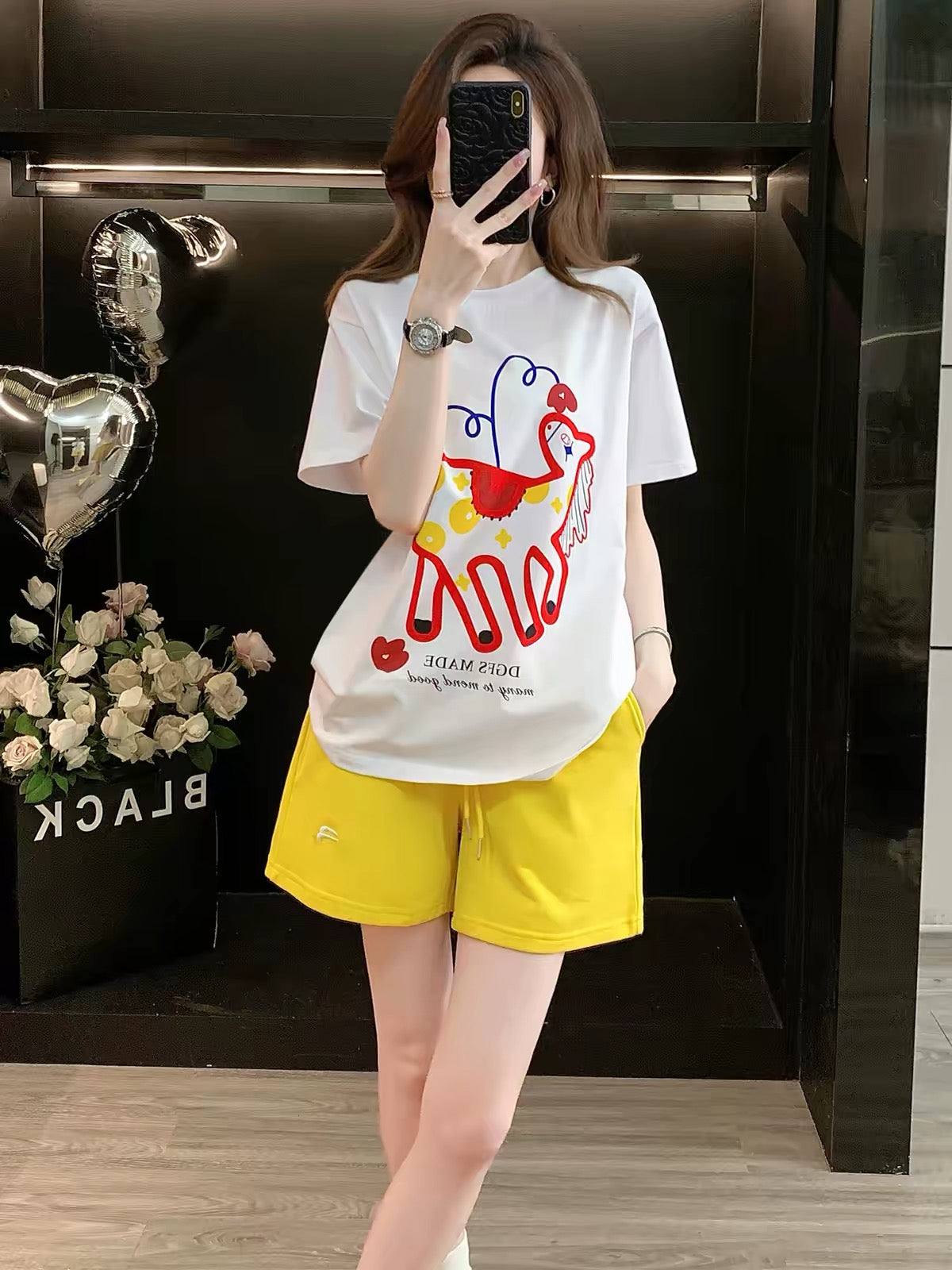 Women's Summer Casual Sporty Two-Piece Set – Cute Print, Short-Sleeved Top & Shorts; Loose, Trendy Fit That Flatters the Figure and Offers a Youthful, Slimming Look.