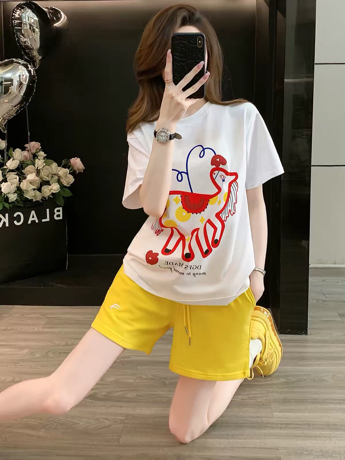 Women's Summer Casual Sporty Two-Piece Set – Cute Print, Short-Sleeved Top & Shorts; Loose, Trendy Fit That Flatters the Figure and Offers a Youthful, Slimming Look.