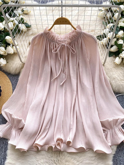 Gentle and elegant flared sleeve pleated shirt for women, autumn 2025, French style, loose fit, slimming, casual ruffle top.