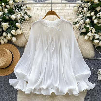 Gentle and elegant flared sleeve pleated shirt for women, autumn 2025, French style, loose fit, slimming, casual ruffle top.