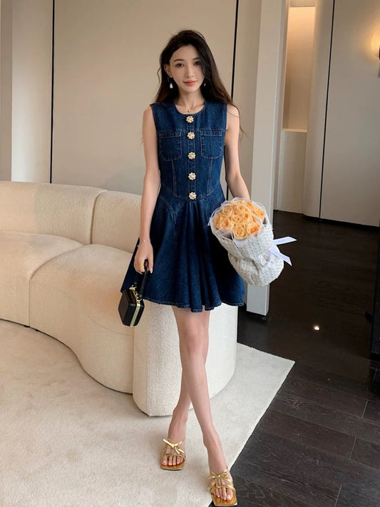Celebrities' same style sleeveless vest denim skirt fashionable waist-cinching super good-looking dress 2024 new style women's summer