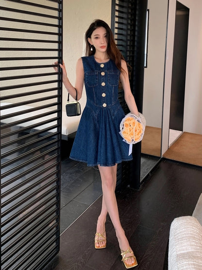 Celebrities' same style sleeveless vest denim skirt fashionable waist-cinching super good-looking dress 2024 new style women's summer