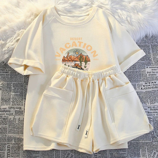 Fashionable and casual two-piece set for women, summer short-sleeved shorts, running loose, small students, tall sportswear suit