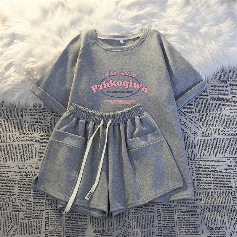 Short-sleeved shorts casual two-piece suit for small women summer new style internet celebrity student fashion running sports loose